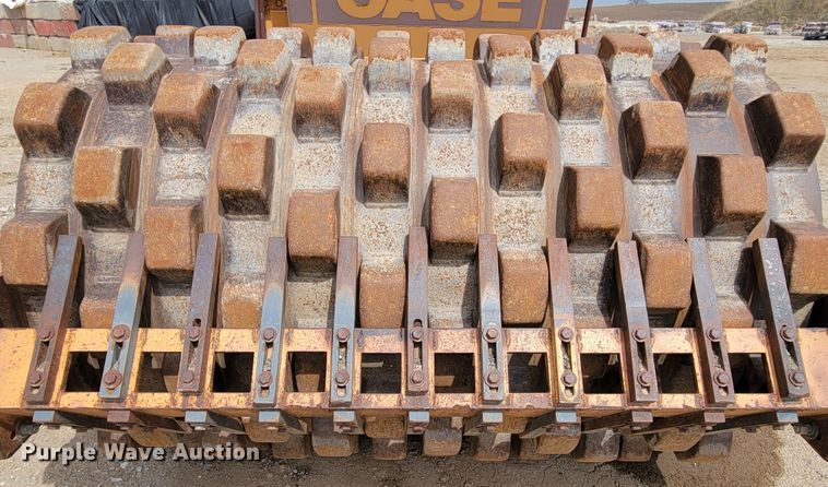 image for item DN7338 1989 Case W1402 PD  single drum roller