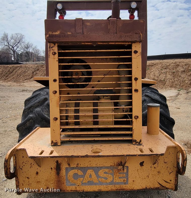 image for item DN7338 1989 Case W1402 PD  single drum roller