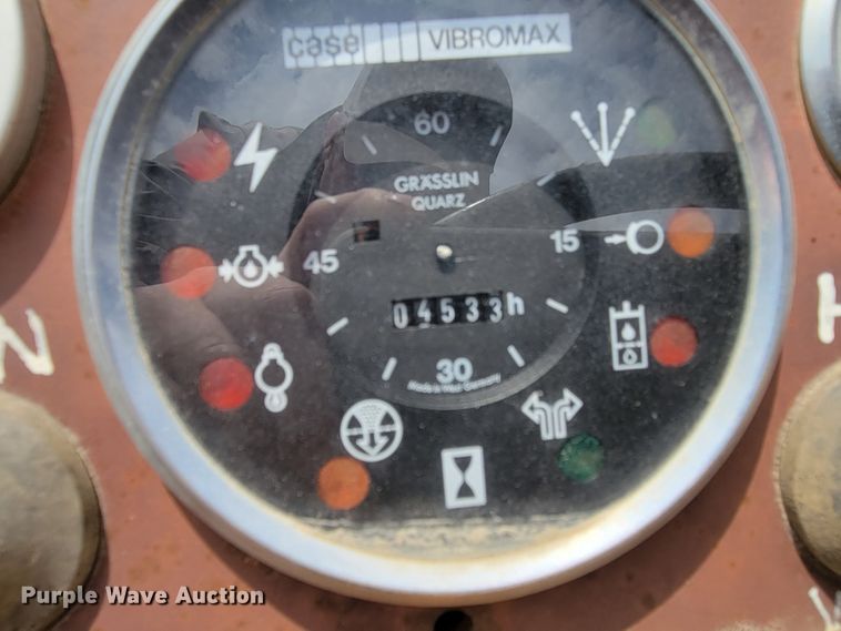 image for item DN7338 1989 Case W1402 PD  single drum roller