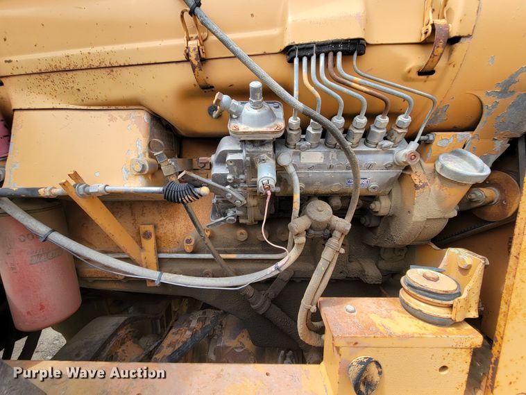 image for item DN7338 1989 Case W1402 PD  single drum roller