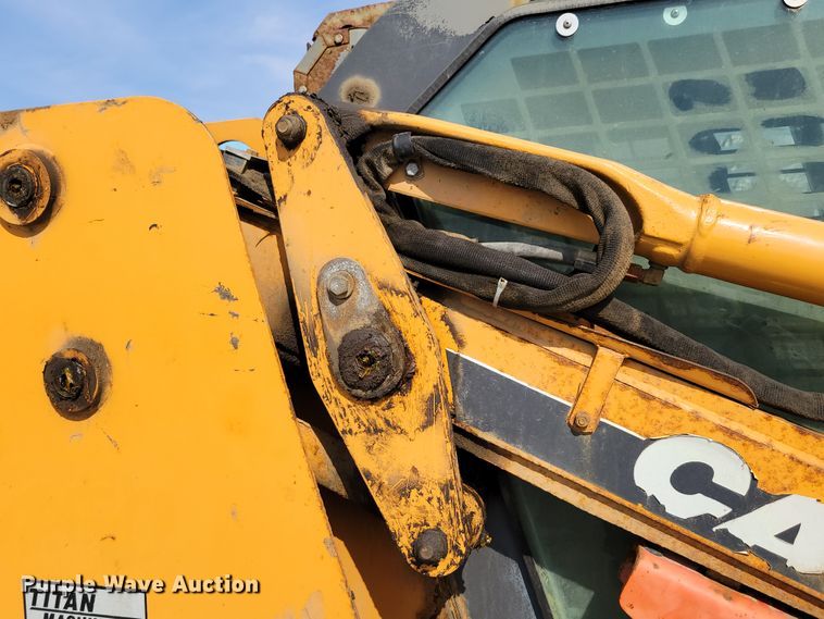 image for item DN7340 Case 450  skid steer loader