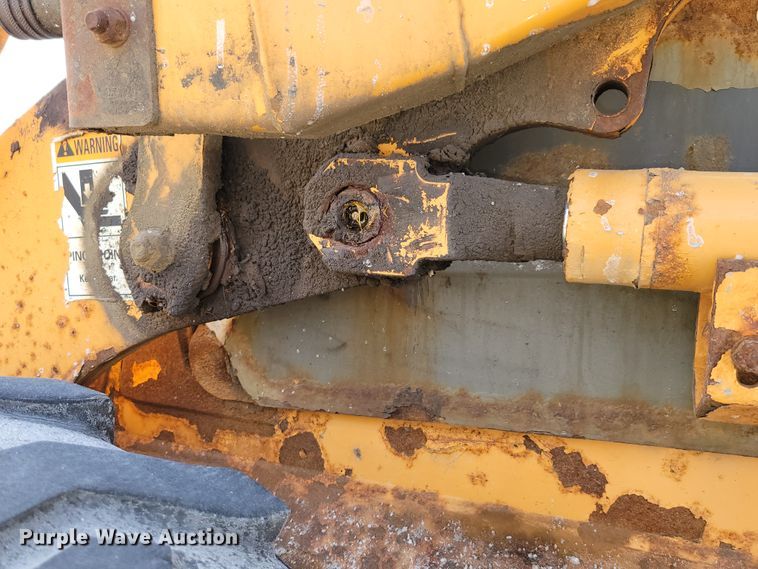 image for item DN7340 Case 450  skid steer loader