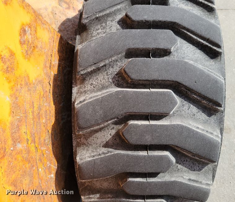 image for item DN7340 Case 450  skid steer loader