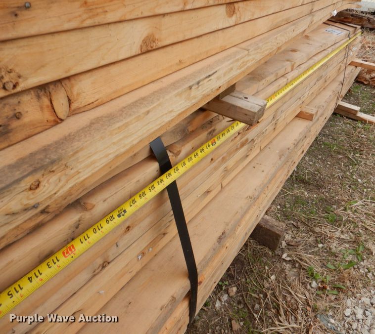 image for item DN7344 Approximately 20' x 26' wood frame building