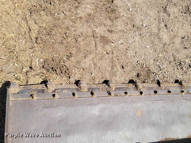 image for item DN7354 2016 Takeuchi TL10  tracked skid steer loader