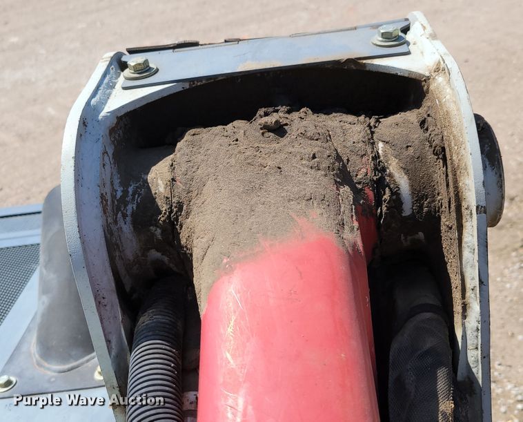 image for item DN7354 2016 Takeuchi TL10  tracked skid steer loader