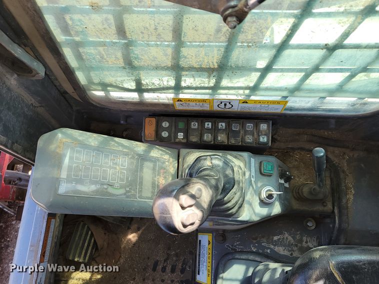 image for item DN7354 2016 Takeuchi TL10  tracked skid steer loader