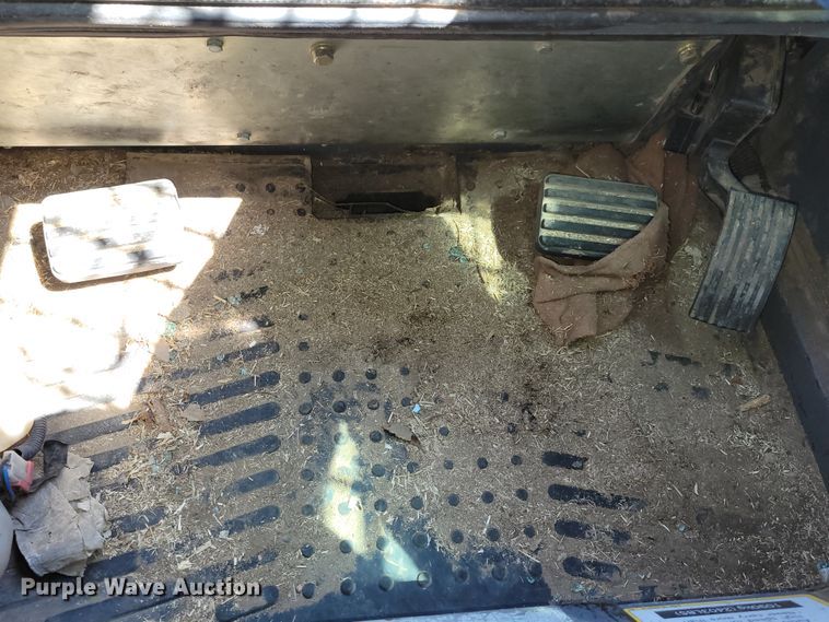 image for item DN7354 2016 Takeuchi TL10  tracked skid steer loader