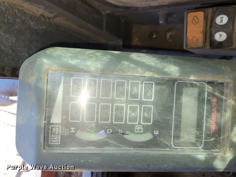 image for item DN7354 2016 Takeuchi TL10  tracked skid steer loader