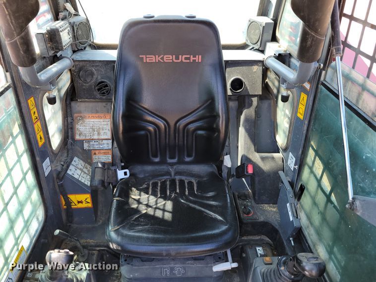 image for item DN7354 2016 Takeuchi TL10  tracked skid steer loader