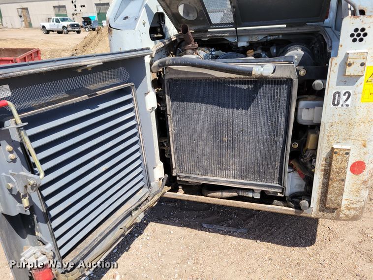 image for item DN7354 2016 Takeuchi TL10  tracked skid steer loader