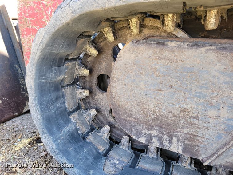 image for item DN7354 2016 Takeuchi TL10  tracked skid steer loader