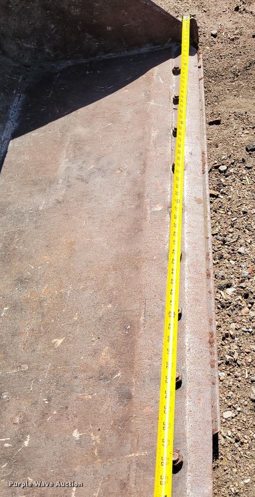 image for item DN7355 2009 Bobcat T190  tracked skid steer loader