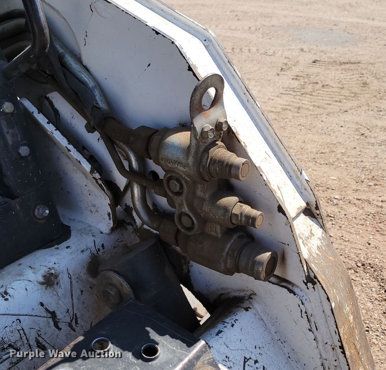 image for item DN7355 2009 Bobcat T190  tracked skid steer loader