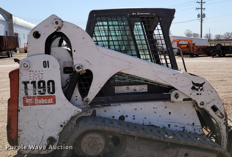 image for item DN7355 2009 Bobcat T190  tracked skid steer loader