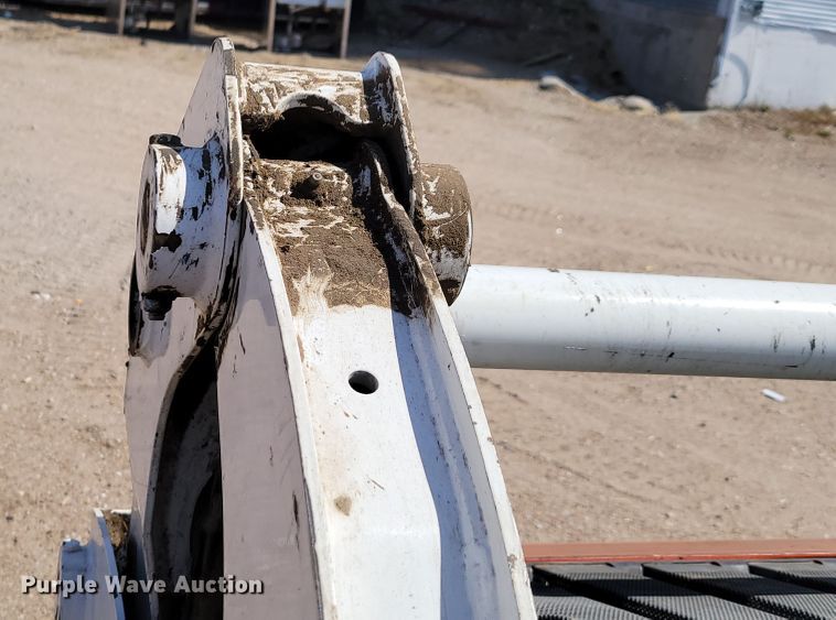 image for item DN7355 2009 Bobcat T190  tracked skid steer loader