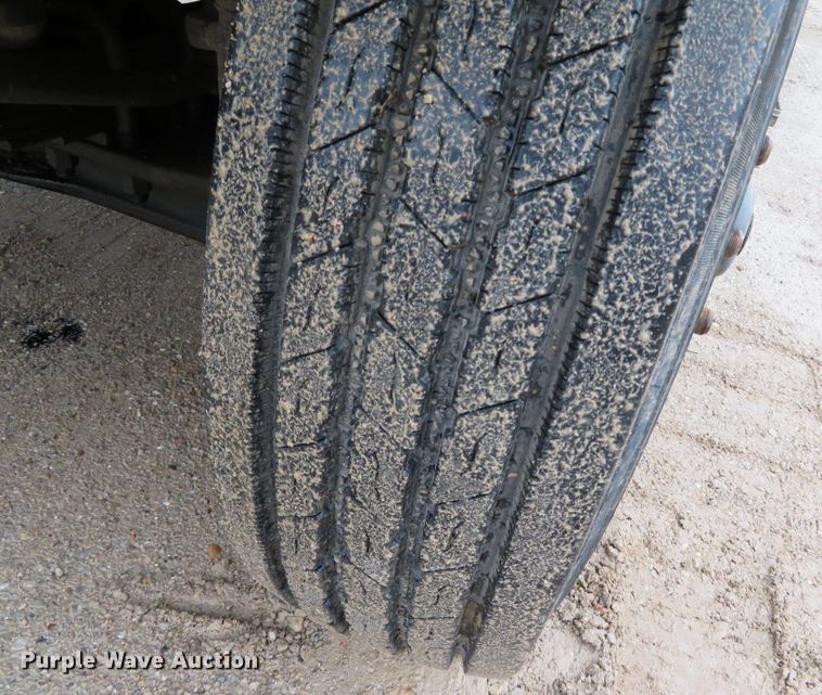 image for item DN7959 1998 International 2554  dump truck