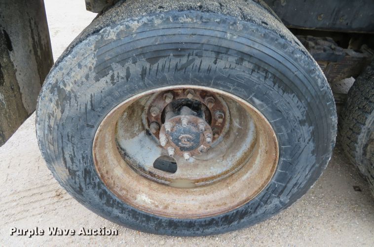 image for item DN7959 1998 International 2554  dump truck