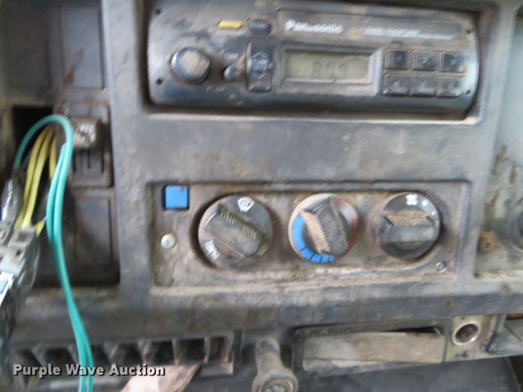 image for item DN7959 1998 International 2554  dump truck