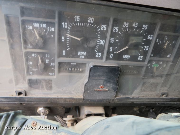 image for item DN7959 1998 International 2554  dump truck