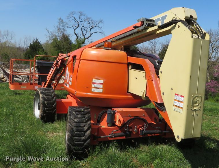 image for item DN7962 2011 JLG 600AJ  boom lift