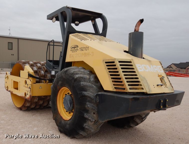 image for item DP3949 2001 Bomag BW213PDH-3  single drum roller
