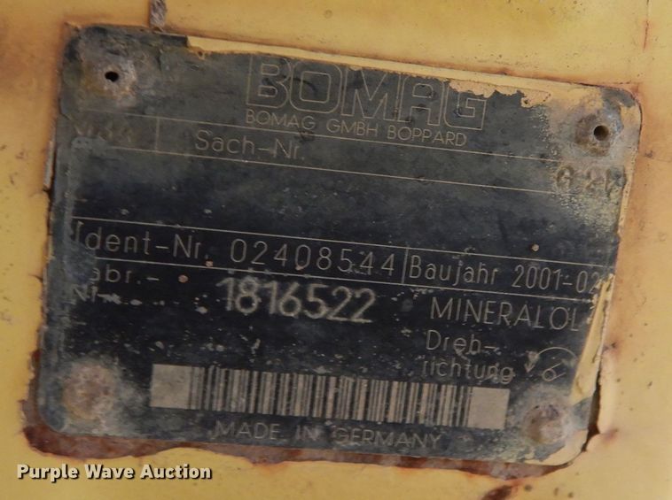 image for item DP3949 2001 Bomag BW213PDH-3  single drum roller