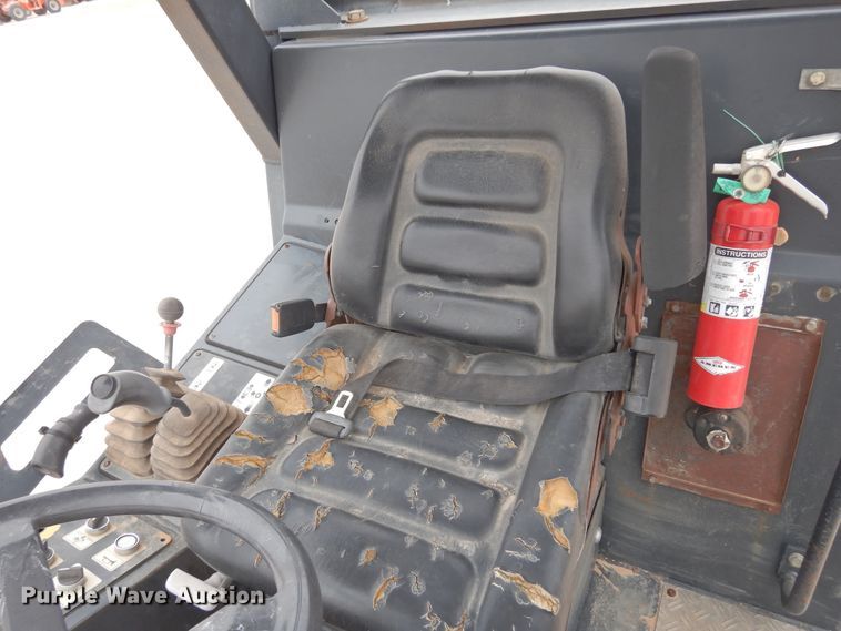 image for item DP3949 2001 Bomag BW213PDH-3  single drum roller