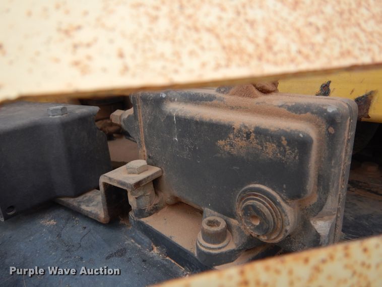 image for item DP3949 2001 Bomag BW213PDH-3  single drum roller