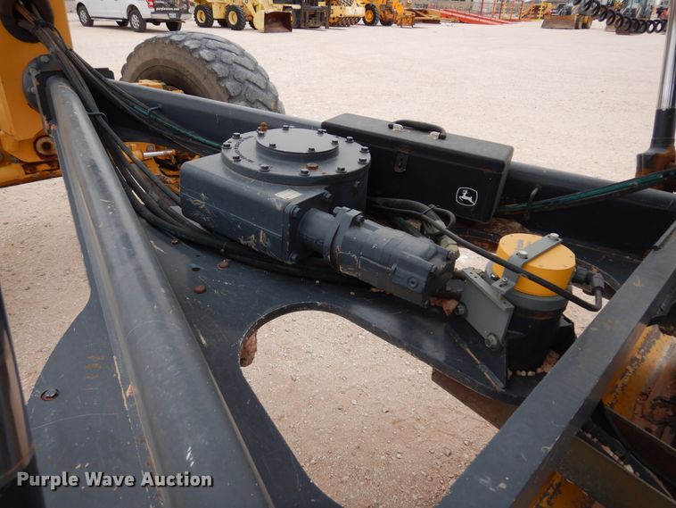 image for item DP3951 2012 John Deere 672G motor grader