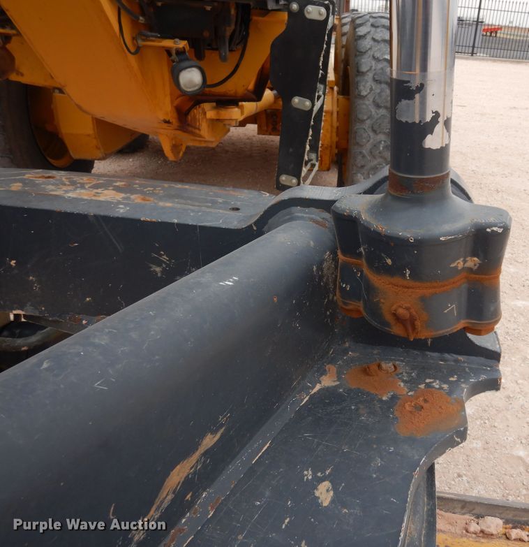 image for item DP3951 2012 John Deere 672G motor grader