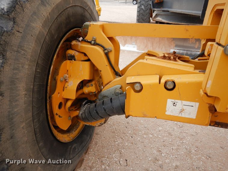 image for item DP3951 2012 John Deere 672G motor grader