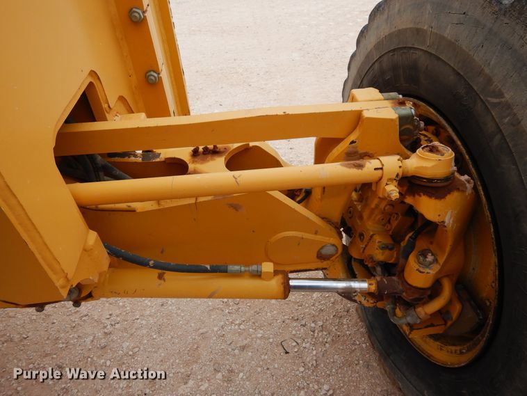 image for item DP3951 2012 John Deere 672G motor grader