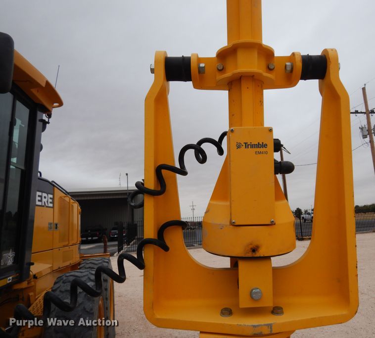 image for item DP3951 2012 John Deere 672G motor grader