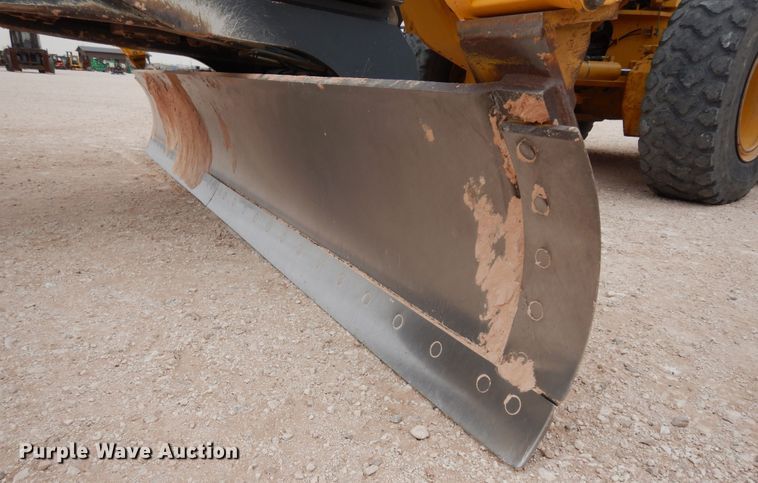 image for item DP3951 2012 John Deere 672G motor grader