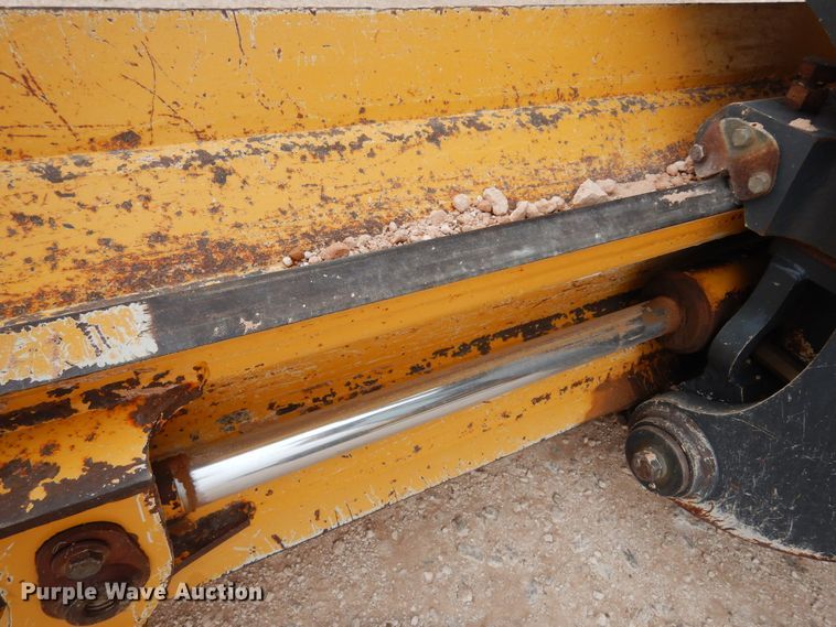 image for item DP3951 2012 John Deere 672G motor grader