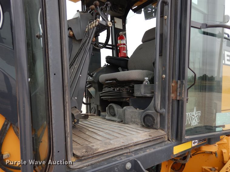 image for item DP3951 2012 John Deere 672G motor grader