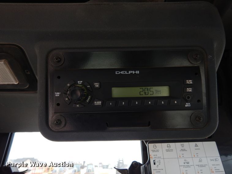 image for item DP3951 2012 John Deere 672G motor grader