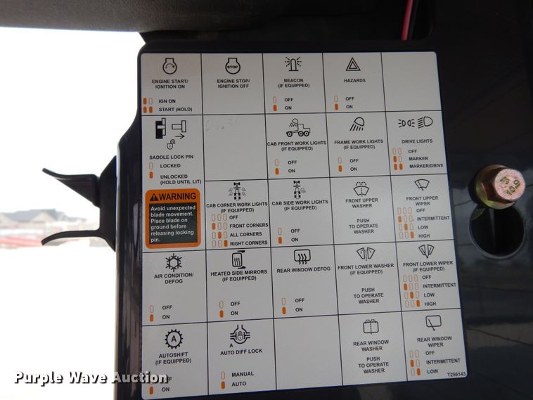 image for item DP3951 2012 John Deere 672G motor grader