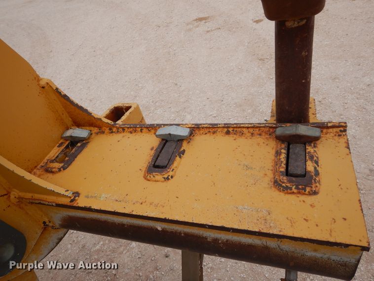 image for item DP3951 2012 John Deere 672G motor grader