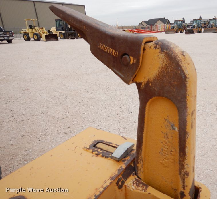 image for item DP3951 2012 John Deere 672G motor grader