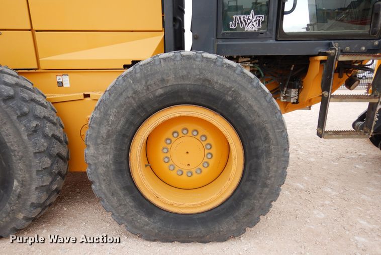 image for item DP3951 2012 John Deere 672G motor grader