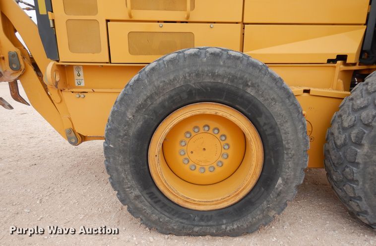 image for item DP3951 2012 John Deere 672G motor grader