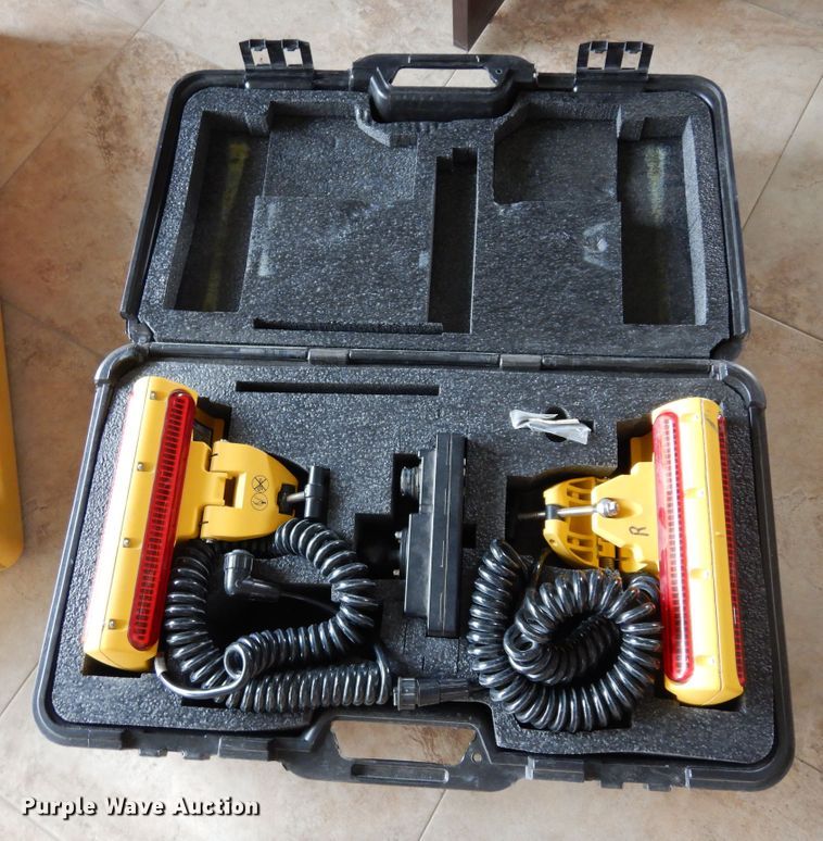 image for item DP3951 2012 John Deere 672G motor grader