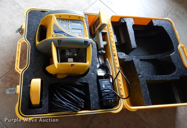 image for item DP3951 2012 John Deere 672G motor grader