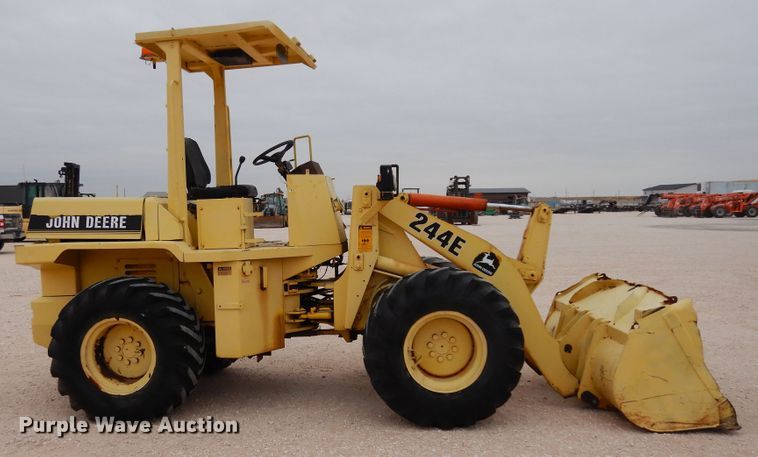image for item DP3959 1991 John Deere 244E  wheel loader