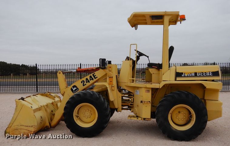 image for item DP3959 1991 John Deere 244E  wheel loader