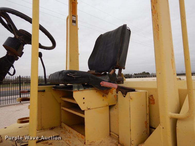 image for item DP3959 1991 John Deere 244E  wheel loader