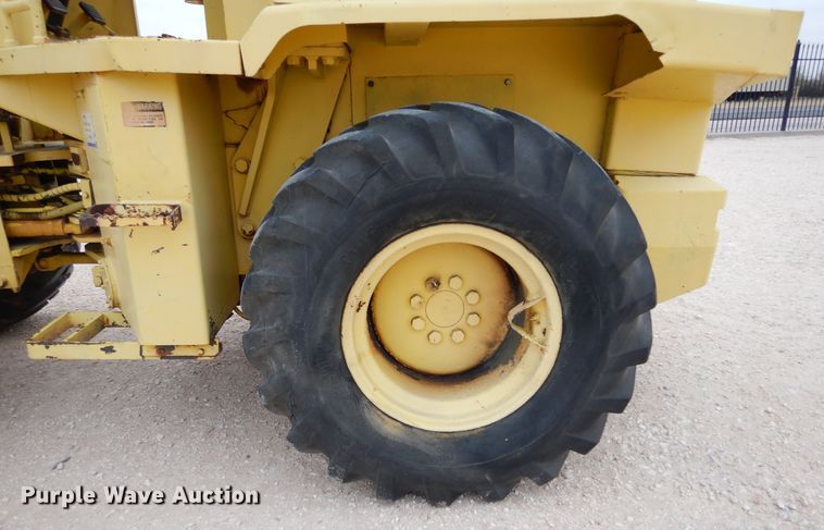 image for item DP3959 1991 John Deere 244E  wheel loader