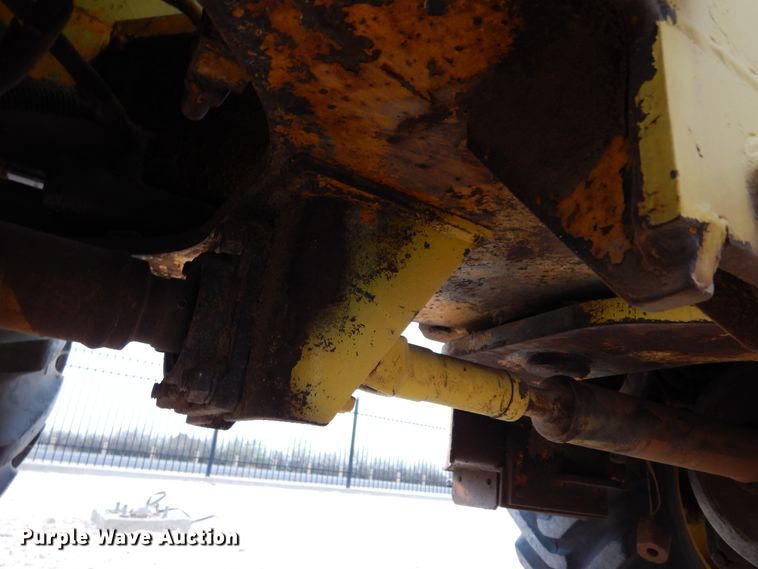 image for item DP3959 1991 John Deere 244E  wheel loader